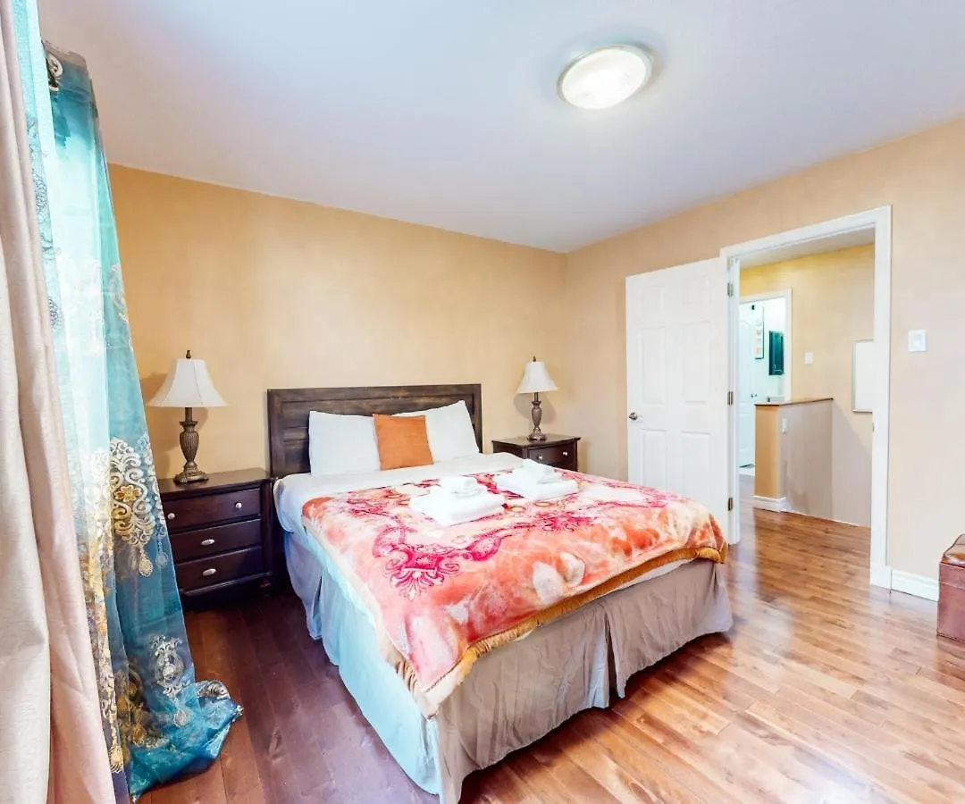 4 Bedroom House In Ottawa, Great Location Ottawa